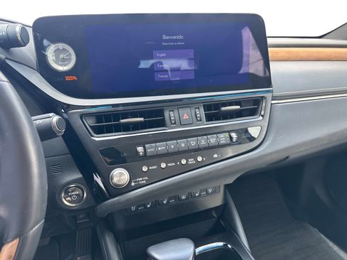 Certified 2024 Lexus ES 300h w/ Accessory Package (Z1) FWD image 24