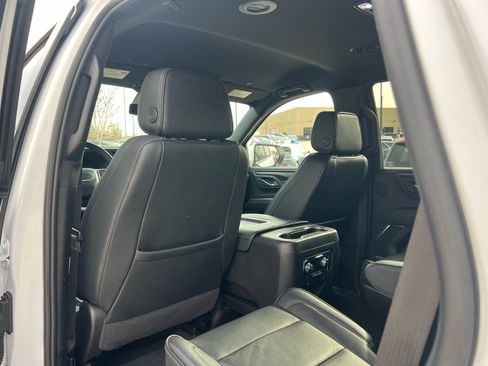 Used 2024 GMC Yukon Denali image 17