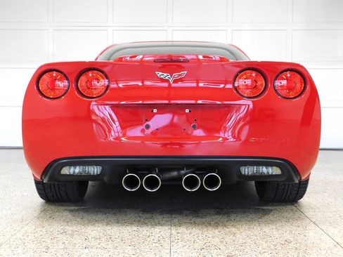 Used 2006 Chevrolet Corvette Coupe w/ Preferred Equipment Group RWD image 5