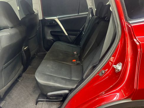 Used 2015 Toyota RAV4 LE AWD/4WD image 22