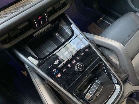 Used 2026 Porsche Cayenne GTS image 29