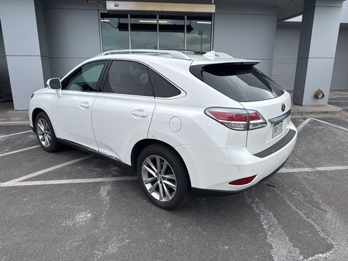 Used 2015 Lexus RX 450h AWD image 3