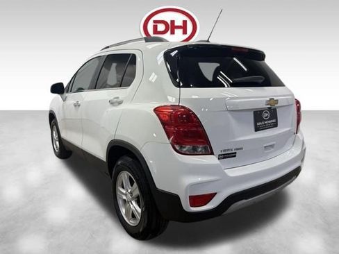 Used 2018 Chevrolet Trax LT w/ LT Convenience Package image 9