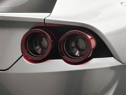 Used 2018 Ferrari GTC4Lusso T image 26