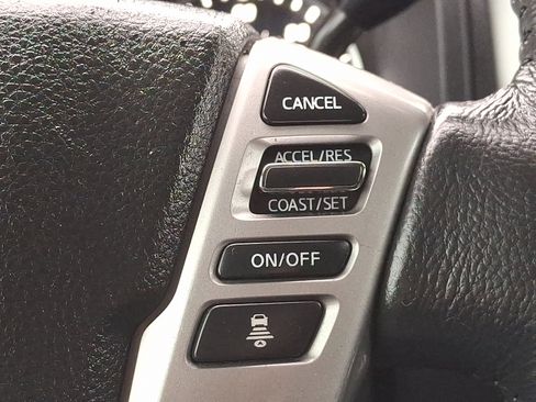 Used 2020 Nissan Titan SV w/ SV Convenience Package image 21
