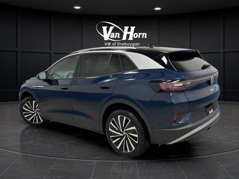 Used 2023 Volkswagen ID.4 Pro S Plus image 3