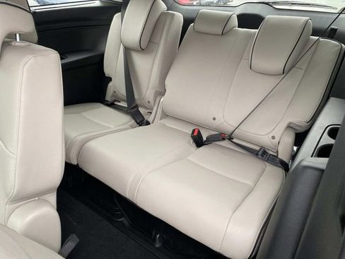 New 2026 Honda Odyssey Touring image 8