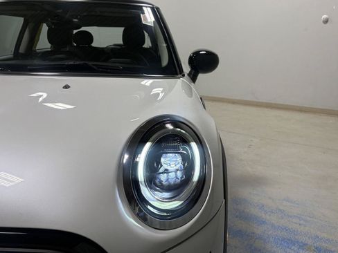 Used 2024 MINI Cooper 2-Door Hardtop FWD image 28