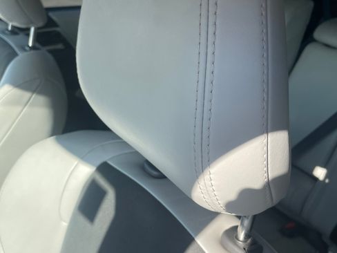 Used 2025 Mitsubishi Outlander SE AWD/4WD image 12