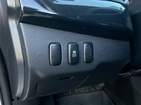 Used 2016 Mitsubishi Lancer ES FWD image 13