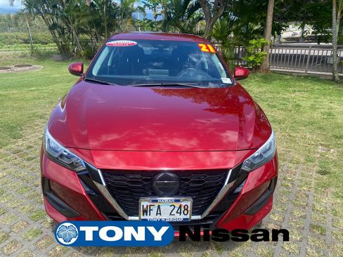 Used 2021 Nissan Sentra SV FWD image 2