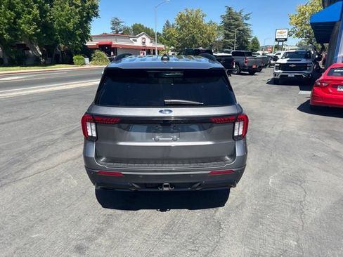 Used 2025 Ford Explorer ST-Line AWD/4WD image 7