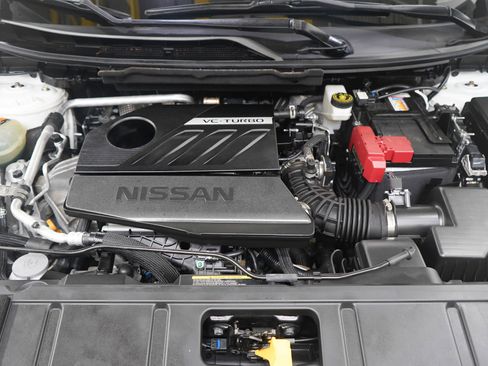 Used 2023 Nissan Rogue SV w/ SV Premium B Package image 32