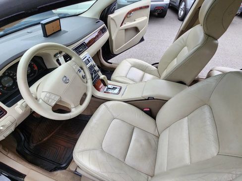 Used 2008 Volvo XC70 3.2 image 23