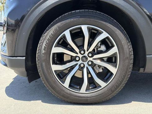 Certified 2025 Ford Explorer ST-Line RWD image 28