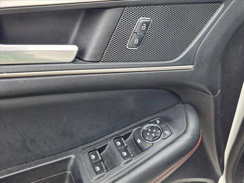 Used 2020 Ford Edge ST-Line FWD image 12