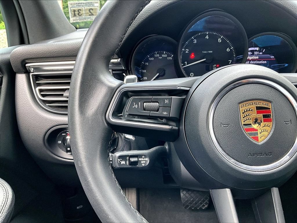 Certified 2026 Porsche Macan AWD/4WD image 23