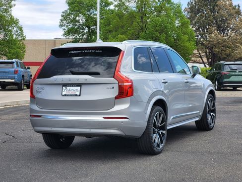 Certified 2023 Volvo XC90 B6 Plus AWD/4WD image 2