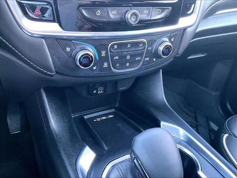 Used 2023 Chevrolet Traverse Premier w/ Redline Edition image 27