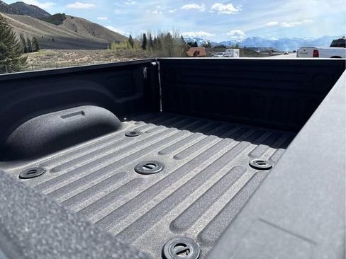 New 2026 RAM 3500 Limited AWD/4WD image 31