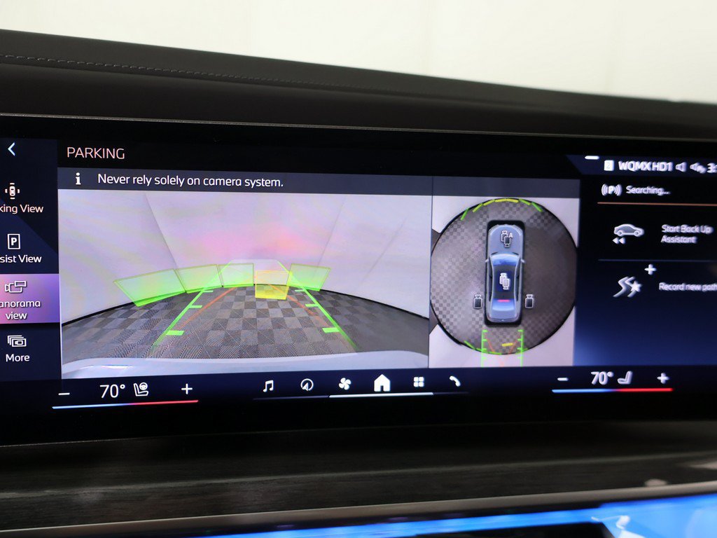 Used 2025 BMW i7 xDrive60 w/ Premium Package AWD/4WD image 55