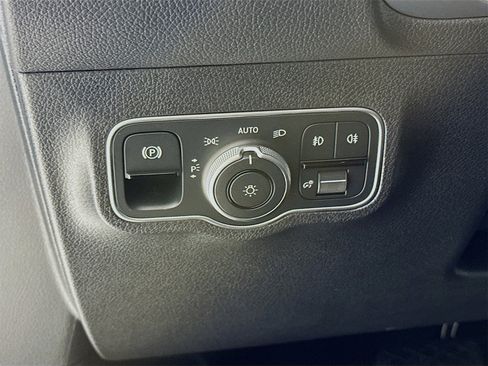 New 2026 Mercedes-Benz GLB 250 GLB 250 image 11