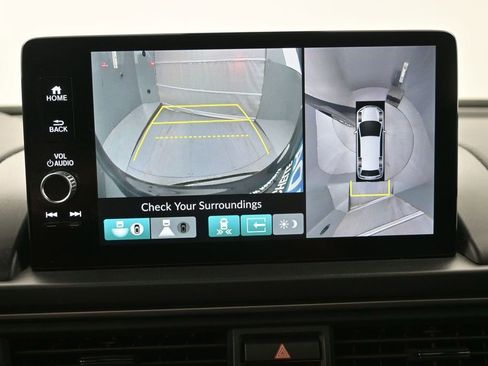 Used 2023 Honda Pilot TrailSport image 22