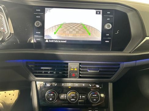 Used 2024 Volkswagen Jetta SEL FWD image 23