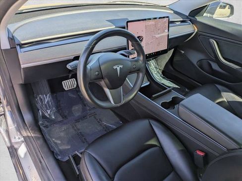 Used 2018 Tesla Model 3 Long Range AWD/4WD image 10
