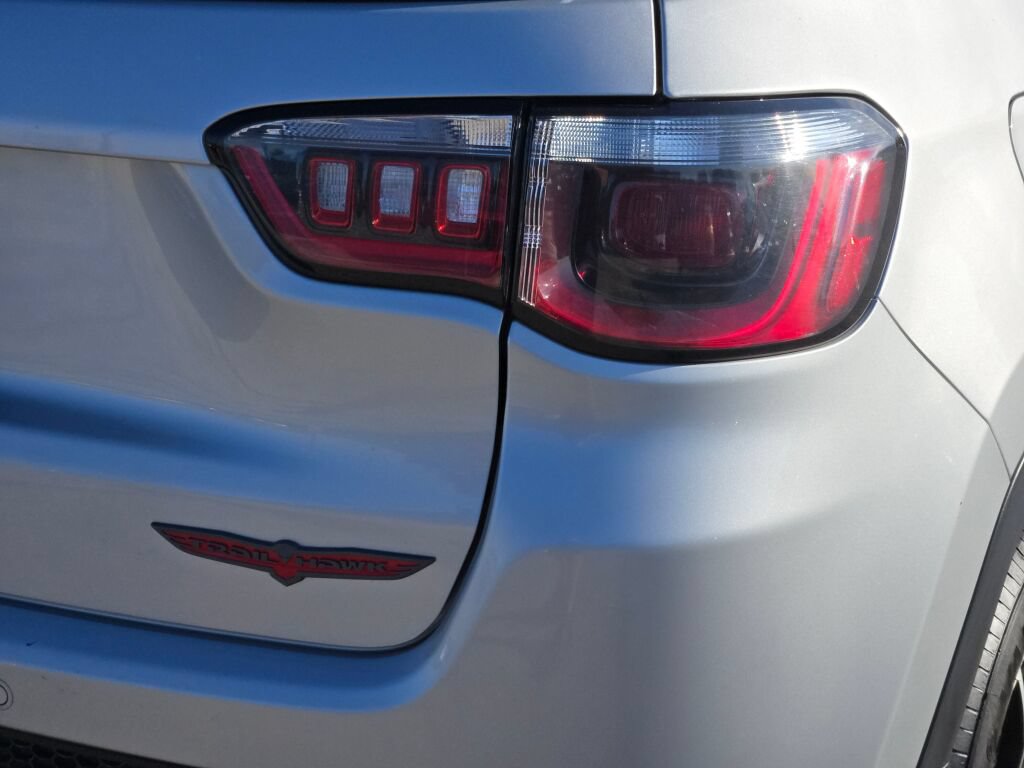 Used 2024 Jeep Compass Trailhawk AWD/4WD image 11