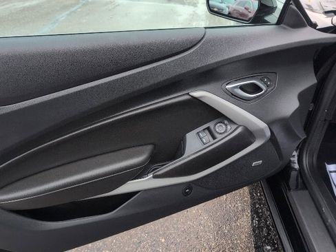 Certified 2023 Chevrolet Camaro LT w/ Technology Package image 12