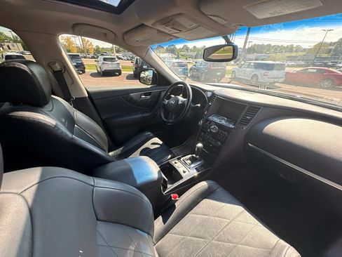 Used 2011 INFINITI FX35 AWD w/ Premium Pkg image 34