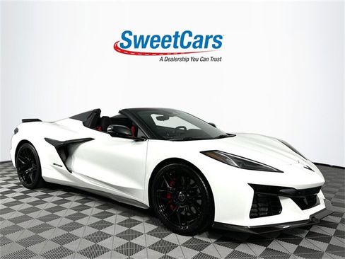 Used 2024 Chevrolet Corvette Z06 image 1
