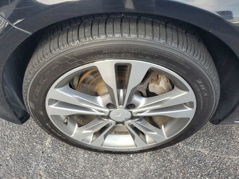 Used 2019 Mercedes-Benz C 300 Sedan image 10