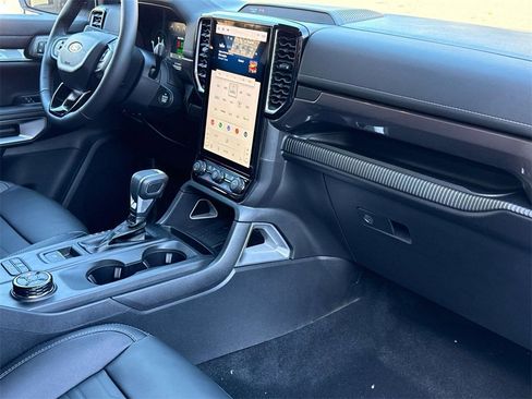 New 2025 Ford Ranger Lariat w/ FX4 Off-Road Package image 29