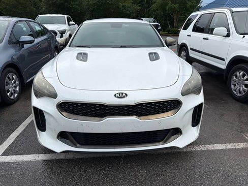 Used 2019 Kia Stinger GT RWD image 2
