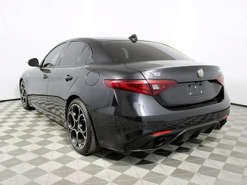Used 2023 Alfa Romeo Giulia Veloce RWD image 35