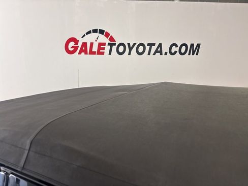 Used 2018 Jeep Wrangler Unlimited Sport w/ Connectivity Group image 5