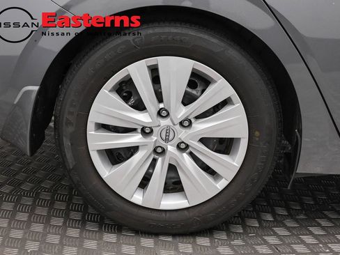 Used 2024 Nissan Sentra S FWD image 29