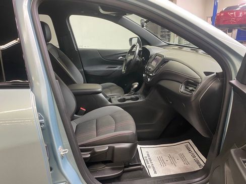 Used 2022 Chevrolet Equinox RS image 32
