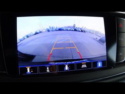 Used 2024 Buick Enclave Premium image 33