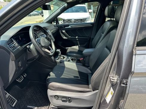 Certified 2024 Volkswagen Tiguan SE R-Line AWD/4WD image 14