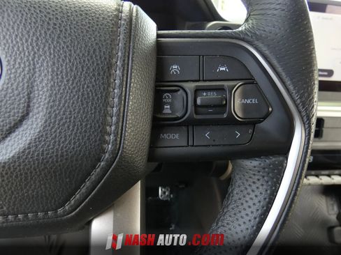 Used 2025 Toyota Tacoma TRD Sport AWD/4WD image 71