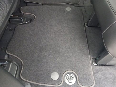 New 2025 Chrysler Pacifica Select image 10