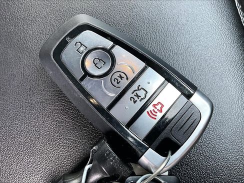 Used 2023 Ford Explorer XLT w/ Equipment Group 202A RWD image 15
