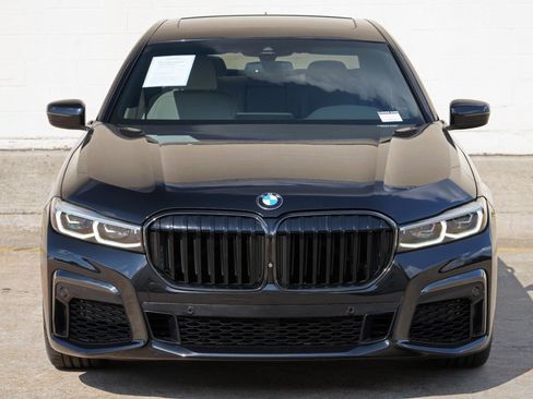 Used 2021 BMW 740i w/ M Sport Package RWD image 53