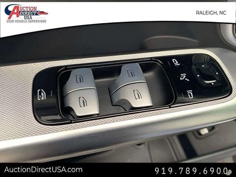 Used 2023 Mercedes-Benz GLC 300 GLC 300 image 35