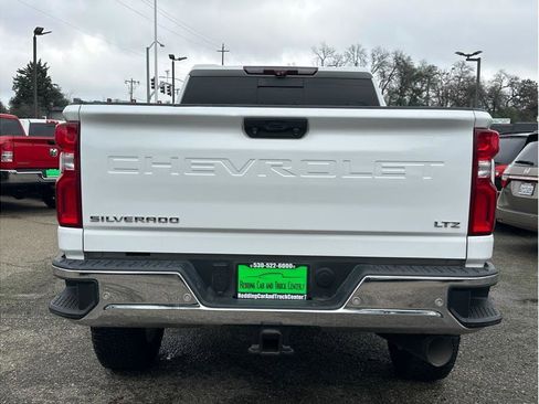 Used 2020 Chevrolet Silverado 2500 LTZ w/ LTZ Premium Package image 6