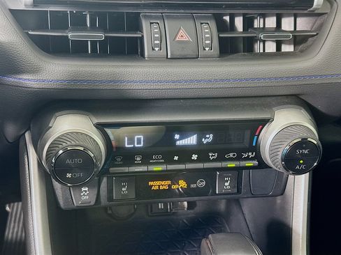 Used 2021 Toyota RAV4 XSE AWD/4WD image 15