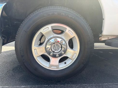 Used 2016 Ford F250 XLT w/ XLT Interior Package AWD/4WD image 14